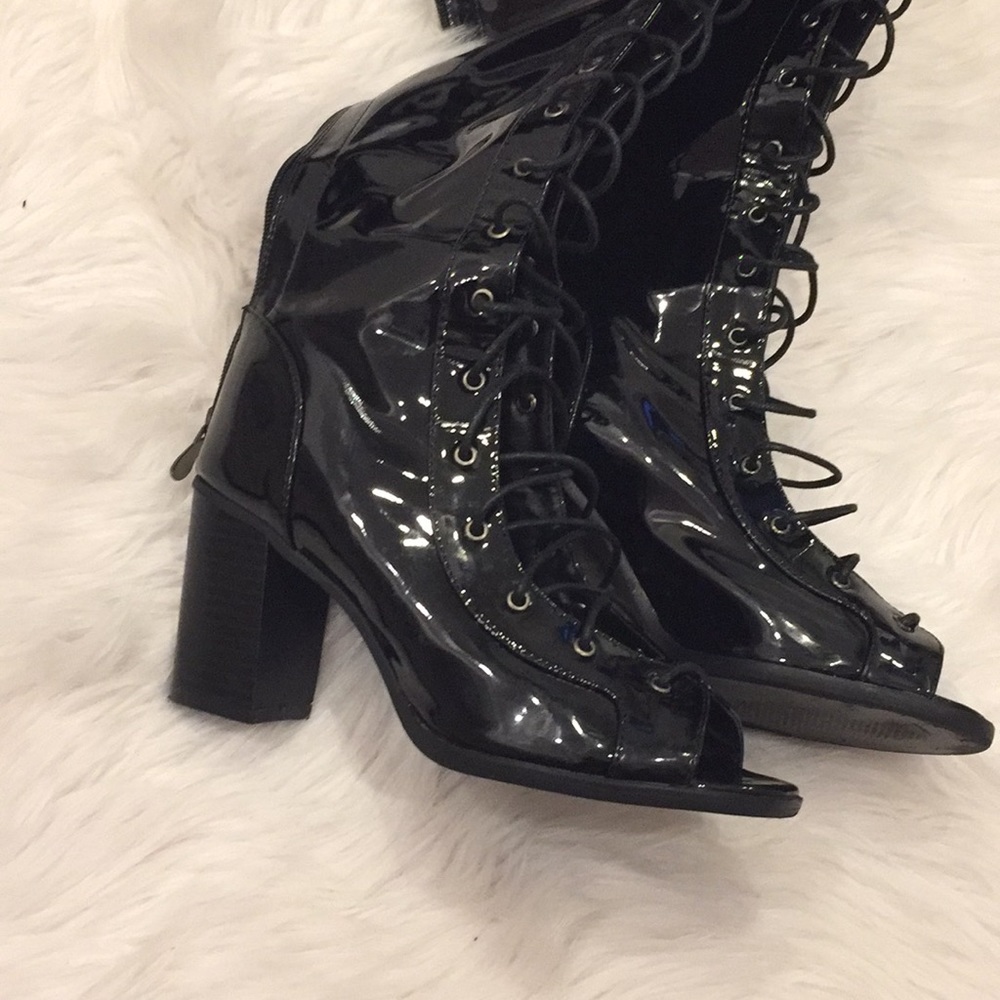 Open lace booties - Picture 4 of 4